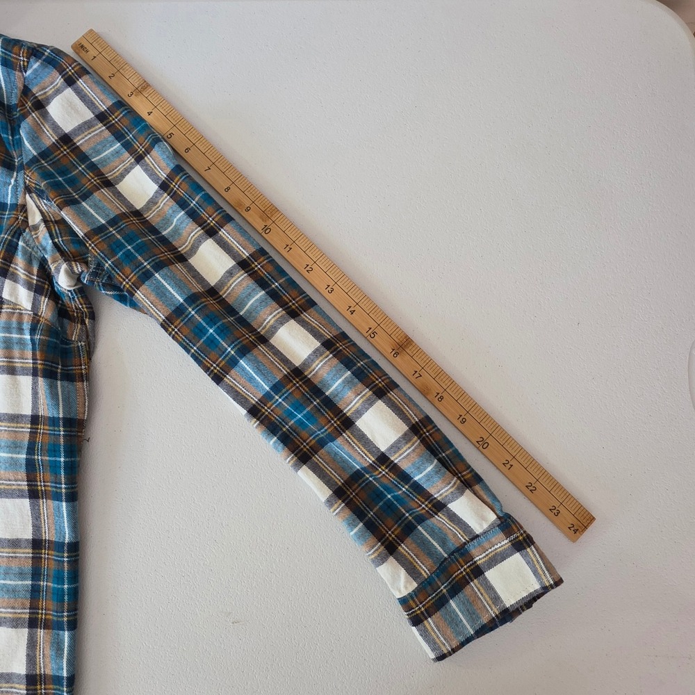 Duluth Trading Co Cotton Plaid Flannel Button Shirt Womens L Blue Brown Autumn - Picture 7 of 9